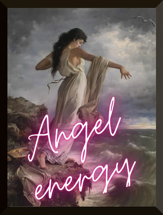 Mujer con texto de energia de angel